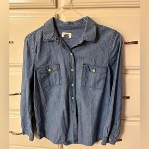 Old Navy chambray button down shirt